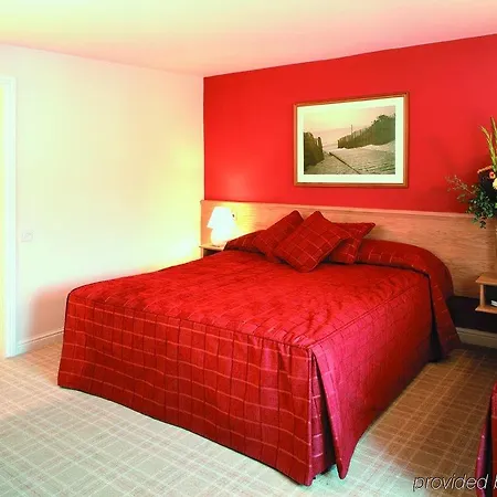 Whoop Hall And Leisure Hotel 3*