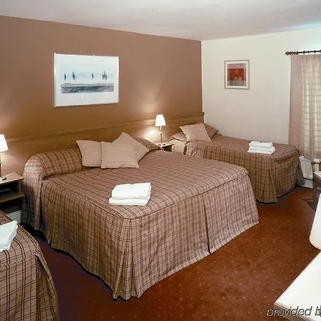 Whoop Hall And Leisure Hotel