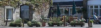Whoop Hall And Leisure Hotell