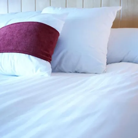 Hotell Whoop Hall And Leisure 3*
